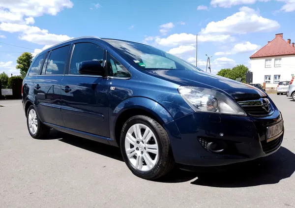 opel zafira Opel Zafira cena 26000 przebieg: 167000, rok produkcji 2011 z Radom